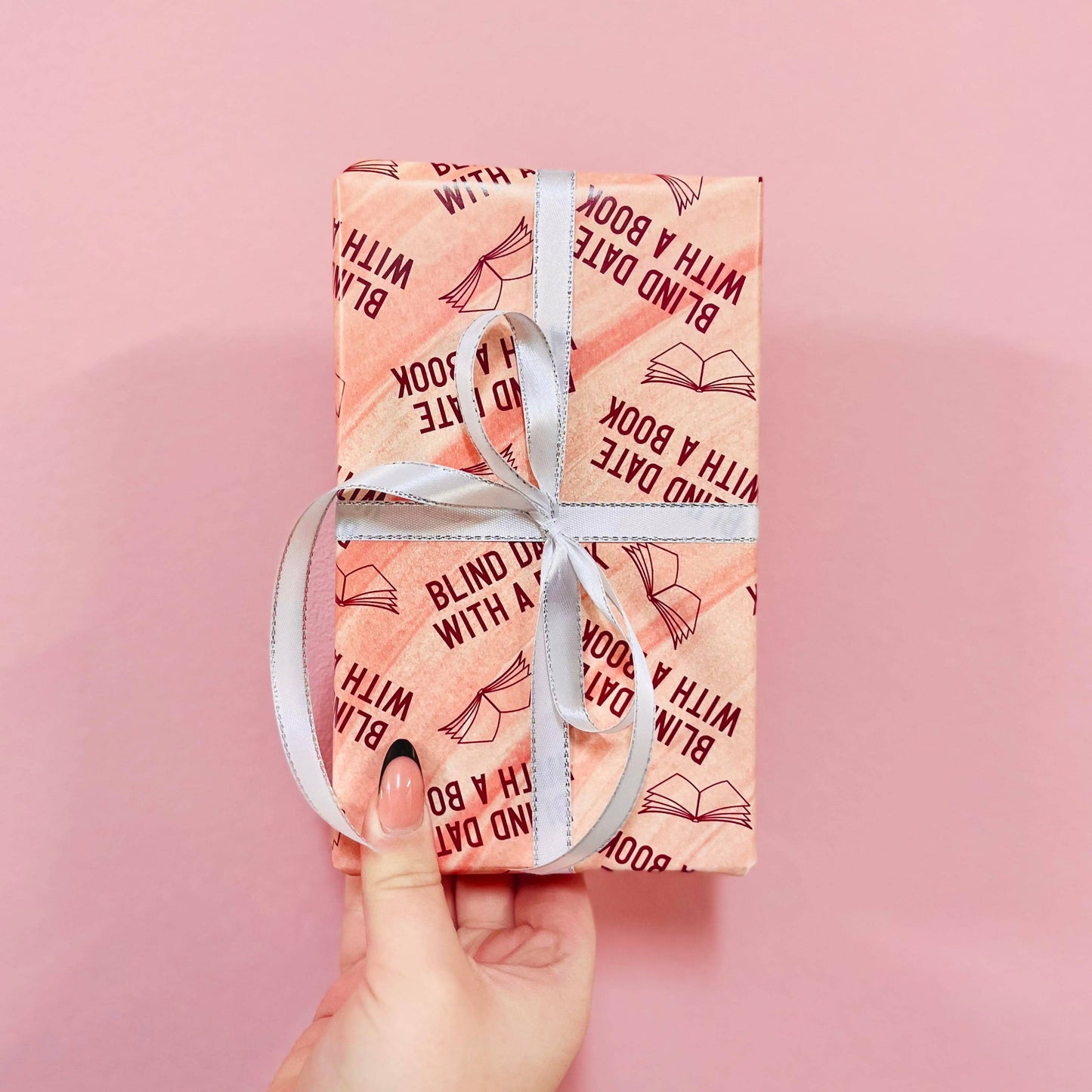 Blind Date With a Book Gift Wrap 100 Sheets