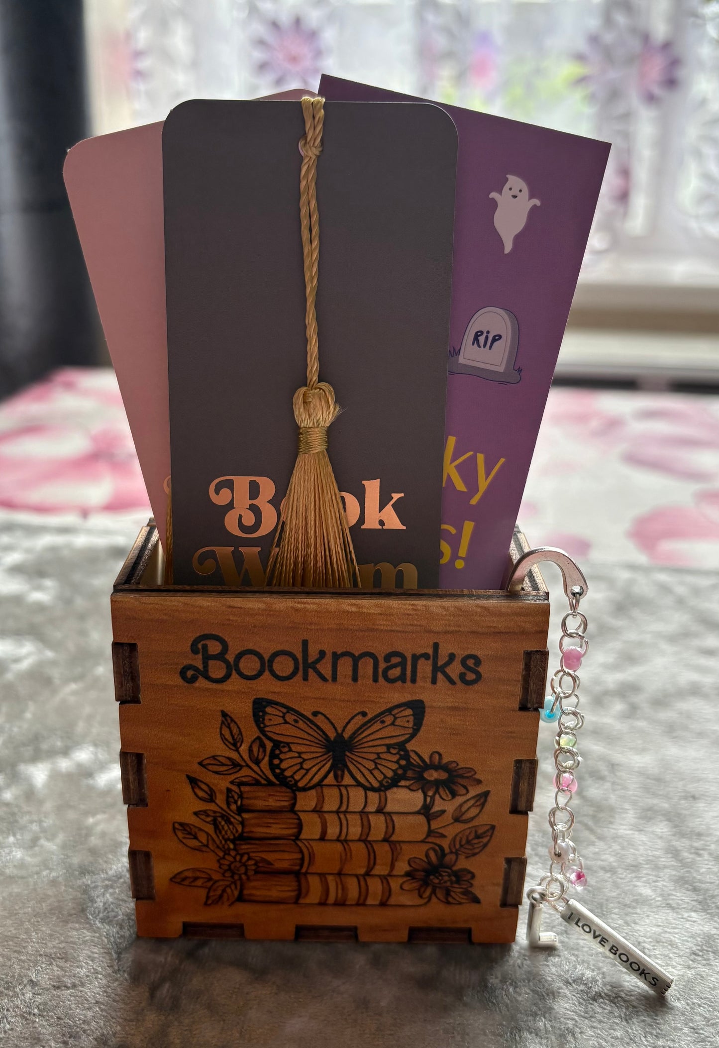 Wooden Bookmark Holder